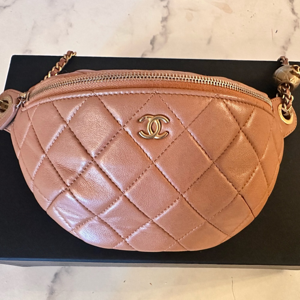 Chanel Fanny pack